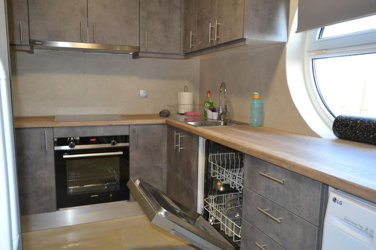 Stergiou Luxury Apartments With Shared Pool Ανάβυσσος Εξωτερικό φωτογραφία